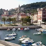 Novak Bonaparte - Hvar City Center
