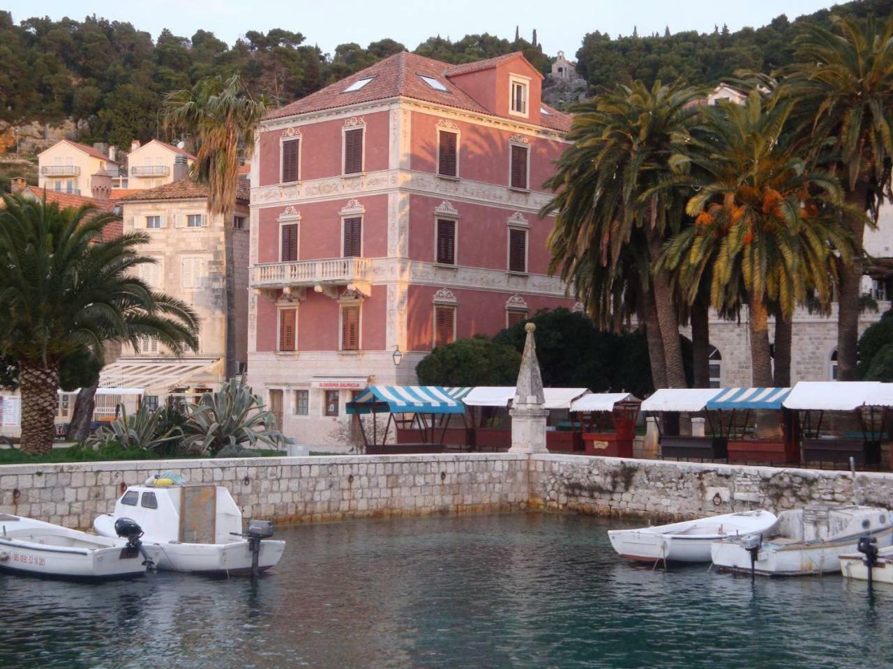 Novak Bonaparte - Hvar Center * Hvar Town